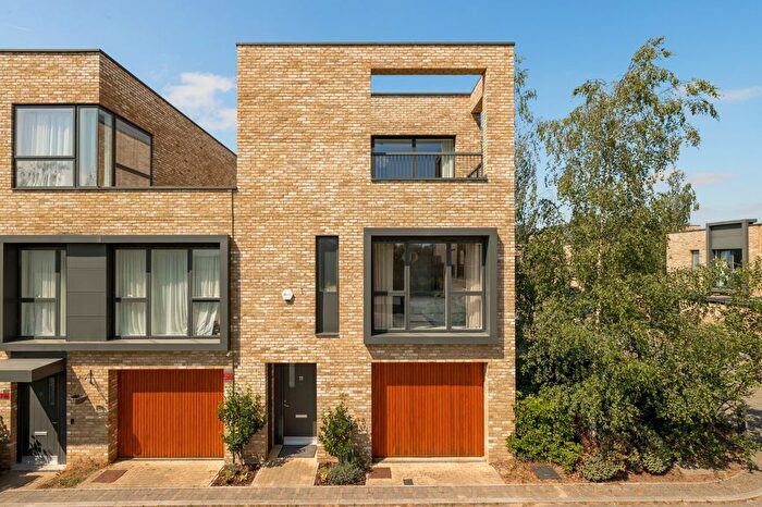 3 Bedroom End Terrace House For Sale In Woodpecker Way, Trumpington, Cambridge, Cambridgeshire, CB2