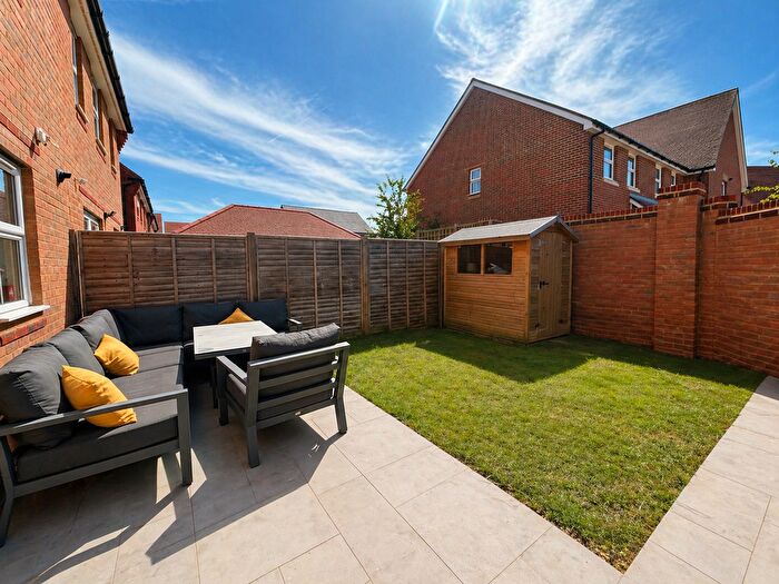 3 Bedroom Semi-Detached House For Sale In Staplehurst, Kent, TN12