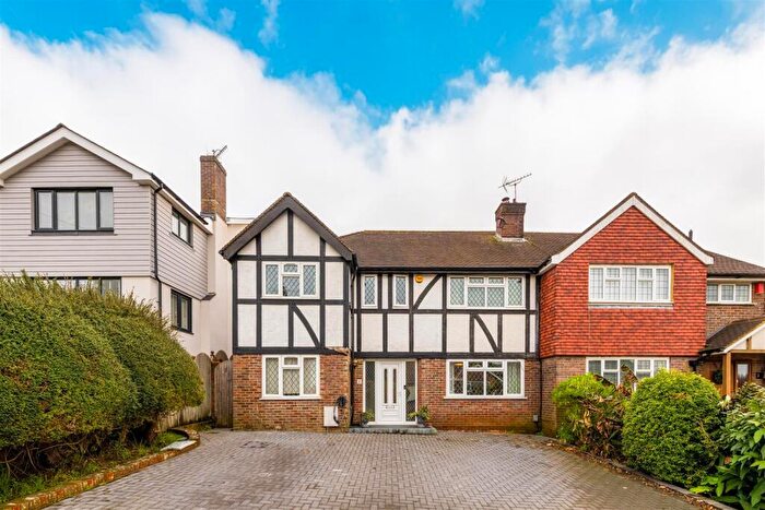 5 Bedroom House To Rent In Hill Drive, Hove, BN3