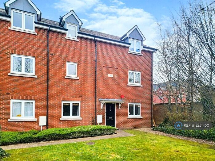 2 Bedroom Flat To Rent In Silver Street, Reading, RG1