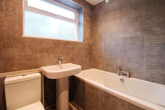 3 Bedroom End Of Terrace House For Sale In Enville Road, Kinver, DY7