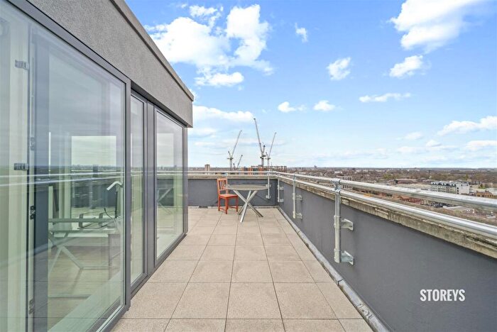 2 Bedroom Penthouse For Sale In Keeling House, Claredale Street, Bethnal Green, E2