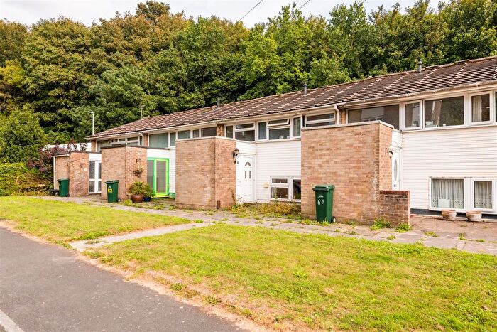 3 Bedroom Terraced House For Sale In Burstead Close, Brighton, BN1