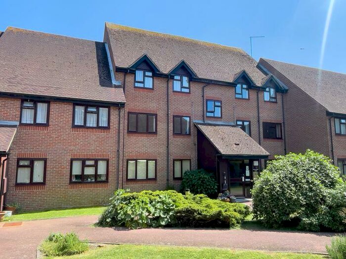 2 Bedroom Retirement Property For Sale In Gateway Lodge, Felpham Village, PO22