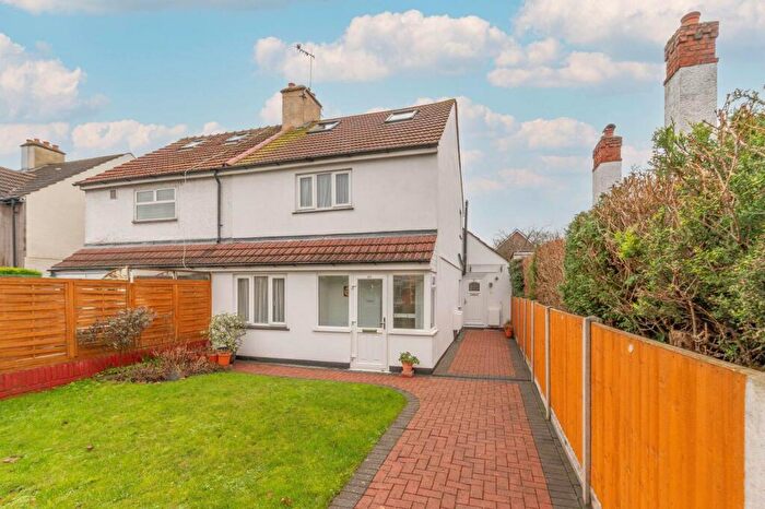 3 Bedroom Semi Detached House To Rent In Oldfields Road, Sutton, SM1