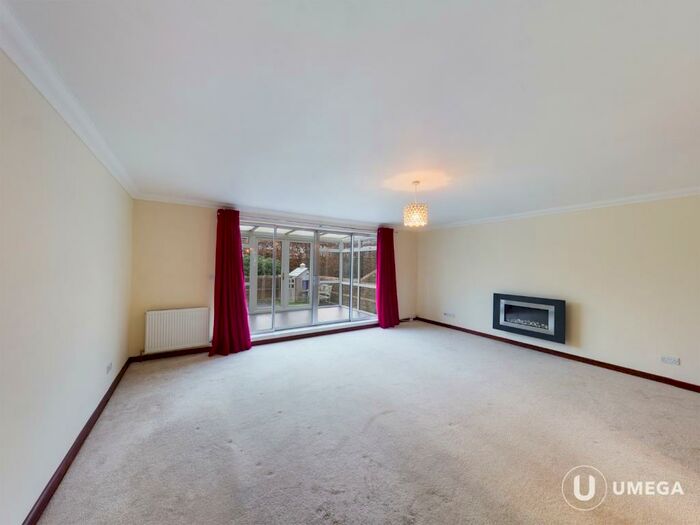 4 Bedroom Town House To Rent In Ravelston Rise, Ravelston, Edinburgh, EH4