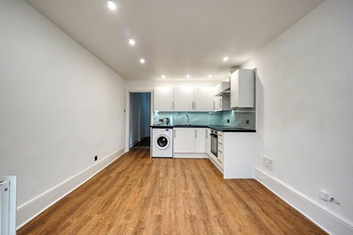 1 Bedroom Maisonette To Rent In Bourne Street, Eastbourne, BN21