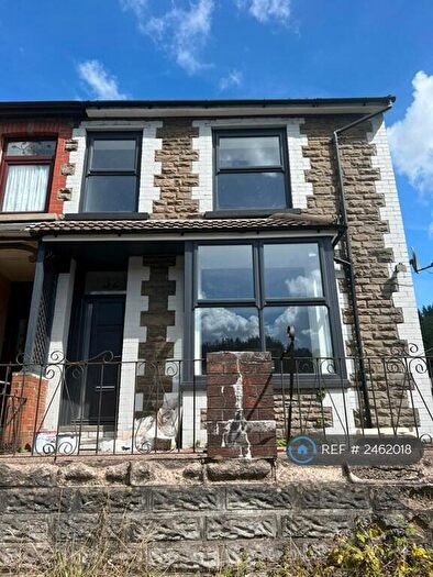 4 Bedroom End Of Terrace House To Rent In Ynyswen Road, Treorchy, CF42