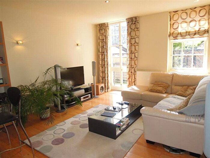 1 Bedroom Flat To Rent In Brunswick Street, Edinburgh, EH7