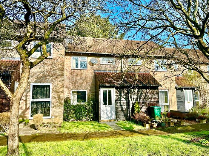 2 Bedroom Terraced House For Sale In Bankview, Lymington, Hampshire, SO41