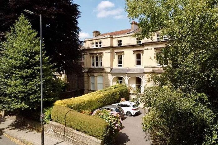 2 Bedroom Apartment For Sale In Tyndalls Park Road | Clifton, BS8