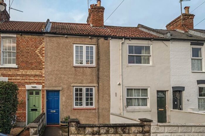 2 Bedroom Town House To Rent In Charles Street, East Oxford, OX4