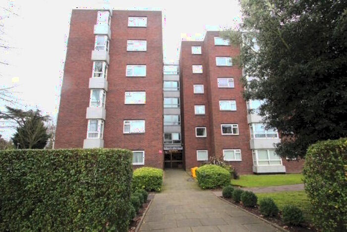 2 Bedroom Flat To Rent In Brampton Grove, Hendon, NW4