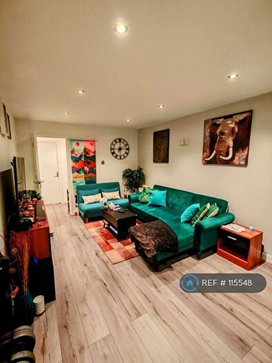 2 Bedroom Flat To Rent In Rawsthorne Close, London, E16