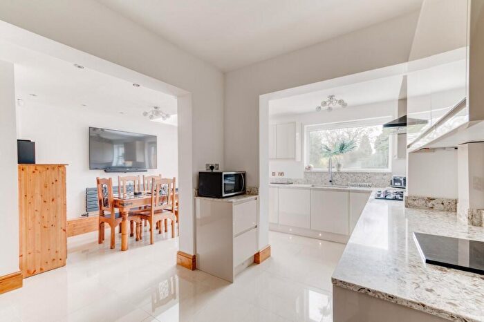 4 Bedroom Detached House For Sale In Scribers Lane, Birmingham, West Midlands, B28