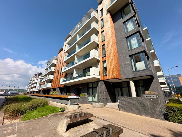 2 Bedroom Flat To Rent In Harbourside, Invicta, BS1