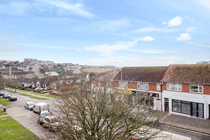 1 Bedroom Flat To Rent In Lustrells Vale, Saltdean, Brighton, BN2
