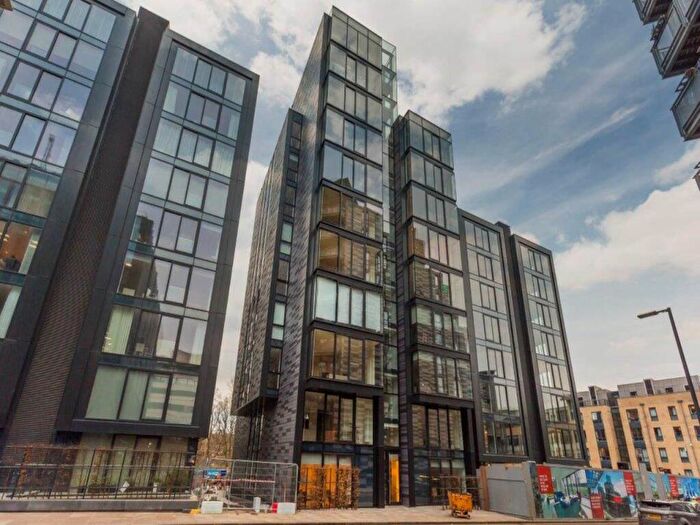 2 Bedroom Flat To Rent In Simpson Loan, Quartermile, Edinburgh, EH3