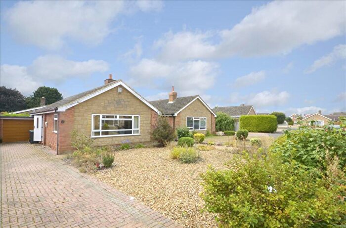 3 Bedroom Detached Bungalow For Sale In The Paddocks, Raunds, Northamptonshire, NN9