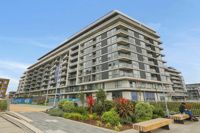 2 Bedroom Flat To Rent In Wyndham Apartments, River Gardens Walk, Greenwich, SE10