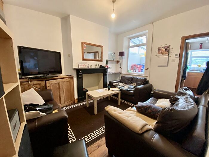 3 Bedroom Property To Rent In Treharris Street, Roath, Cardiff, CF24