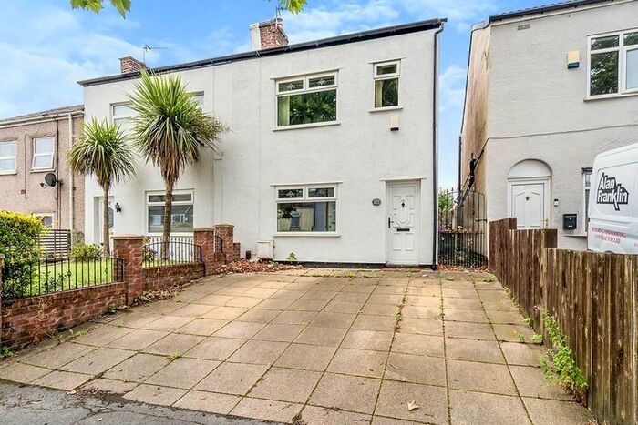 3 Bedroom End Of Terrace House To Rent In Bolton Road, Worsley, Manchester, Greater Manchester, M28