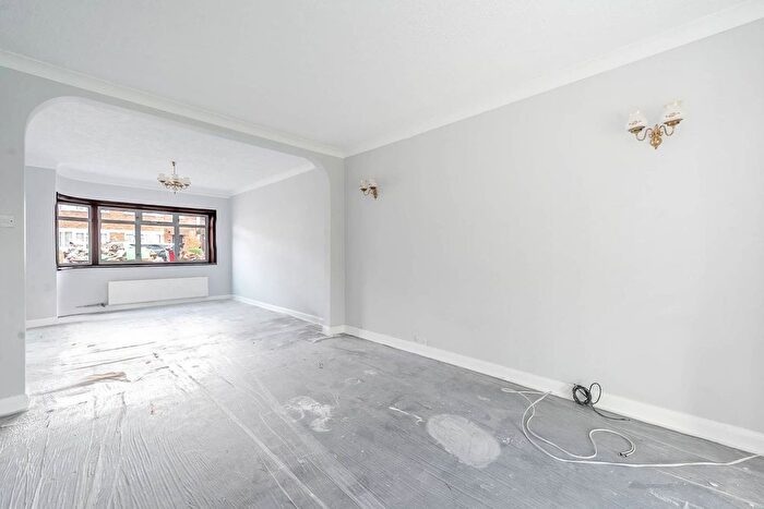 3 Bedroom Semi Detached House To Rent In Merrion Avenue, Stanmore, HA7