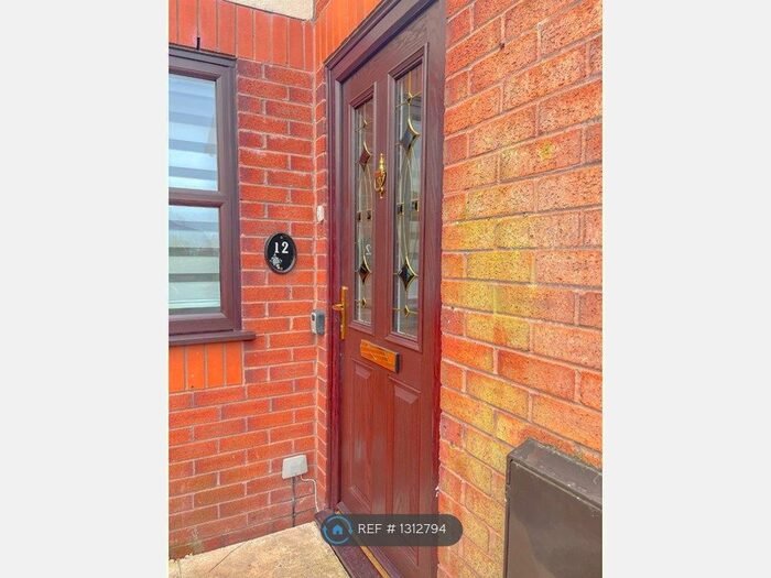 2 Bedroom Flat To Rent In Sanderling Close, Thornton-Cleveleys FY5