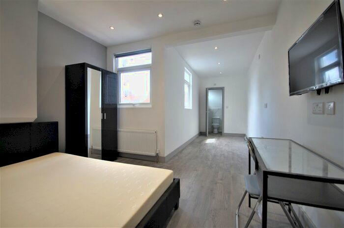 5 Bedroom Terraced House To Rent In Dean Street, Stoke, Coventry, CV2