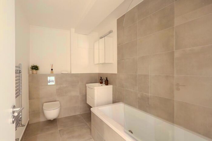 Apartment To Rent In Springfield House Lofts, Dalston London, E8