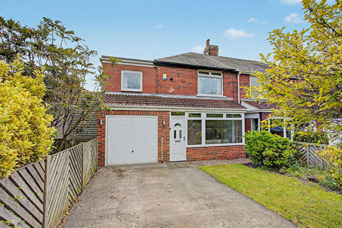 4 Bedroom Semi-Detached House For Sale In Bloomhouse Lane, Darton, S75