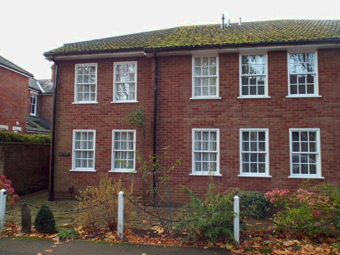 2 Bedroom Flat To Rent In Chiltern Road, Hitchin SG4