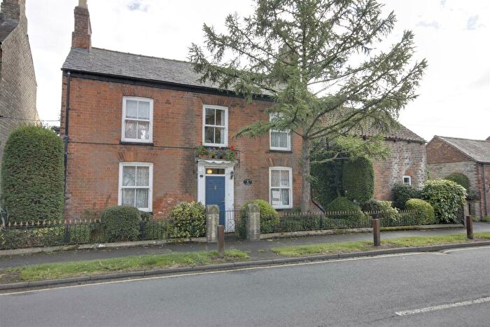 4 Bedroom Detached House For Sale In Church Street, South Cave, HU15