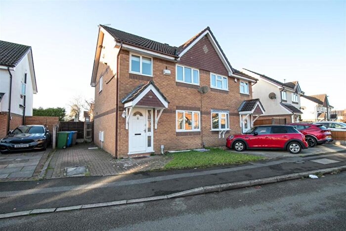 3 Bedroom House To Rent In Marthall Drive, Sale, M33