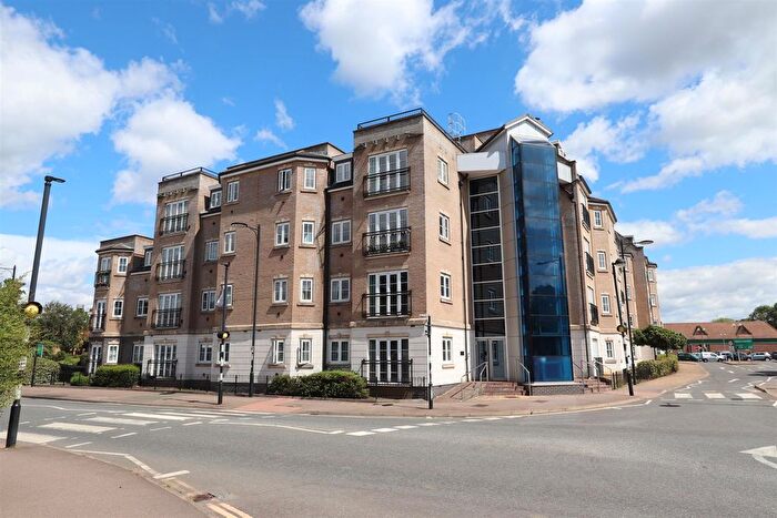 2 Bedroom Flat To Rent In Magnon Court, Leighton Buzzard, LU7