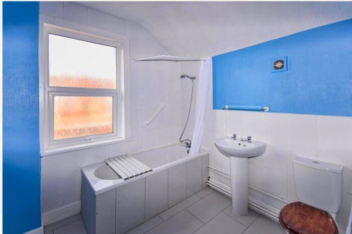 2 Bedroom End Of Terrace House To Rent In Symington Street, Northampton, NN5