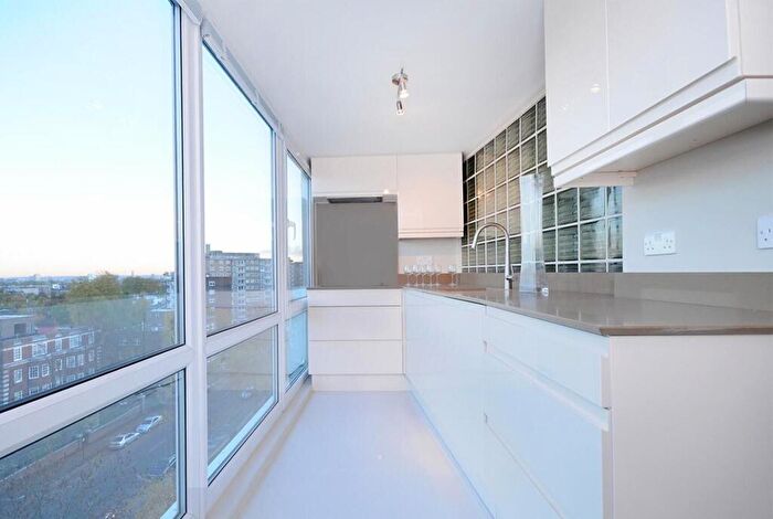3 Bedroom Apartment To Rent In St. Johns Wood Park, London, NW8
