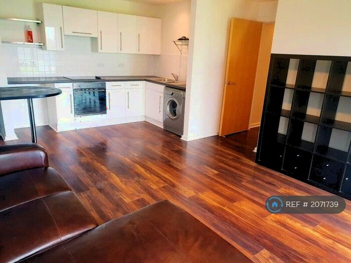 2 Bedroom Flat To Rent In Ordsall Lane, Manchester, M5