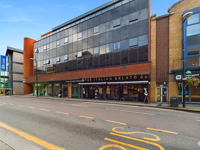 1 Bedroom Flat For Sale In Elmfield Road, Bromley, BR1