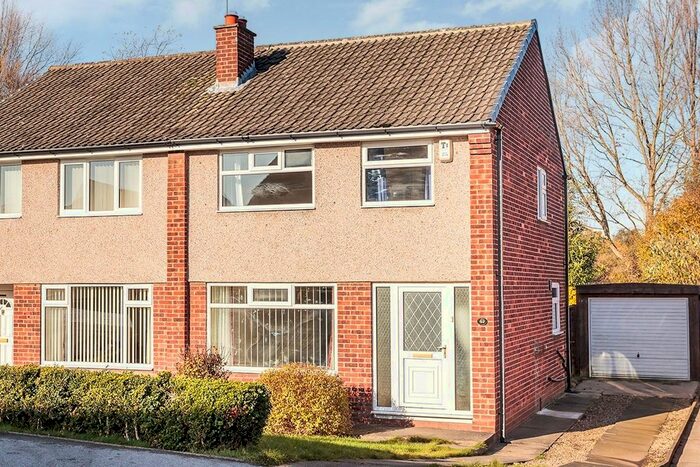 3 Bedroom Semi-Detached House To Rent In Fairburn Drive, Garforth, Leeds, LS25