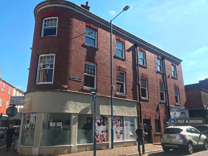 1 Bedroom Flat To Rent In Market Street, Stourbridge, DY8