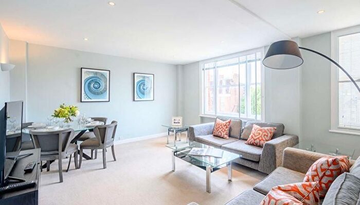 2 Bedroom Flat To Rent In Hill Street, Mayfair, W1J