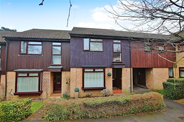 3 Bedroom Terraced House To Rent In Knaphill, GU21