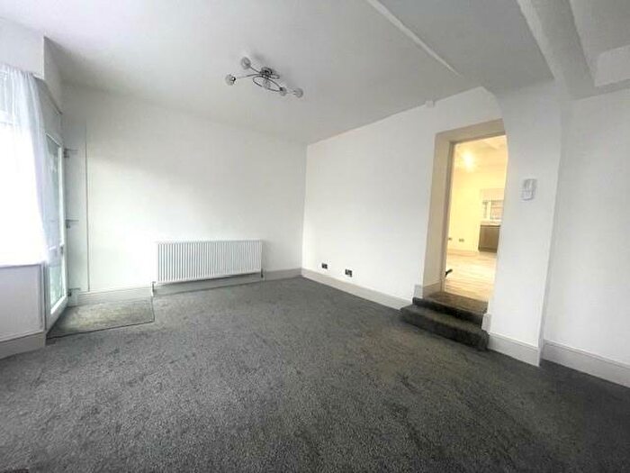 3 Bedroom Terraced House For Sale In The Hill, Kirkby-In-Ashfield, NG17