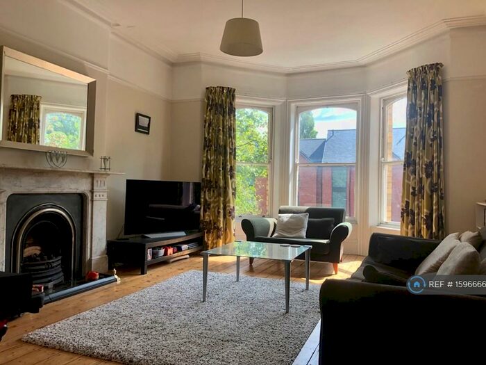 3 Bedroom Flat To Rent In Croxteth Road, Liverpool, L8