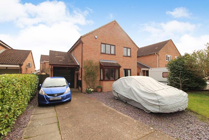 4 Bedroom Detached House For Sale In Elmsdale Road, Wootton, MK43