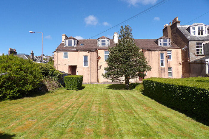 4 Bedroom Maisonette For Sale In Beith Place, Campbeltown, PA28