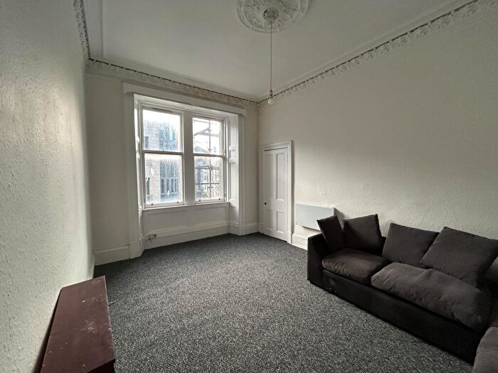 2 Bedroom Flat To Rent In /, Commercial Street, Dundee, DD1