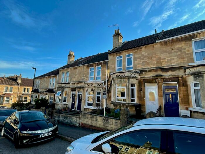 3 Bedroom House To Rent In Ringwood Road, Bath, BA2
