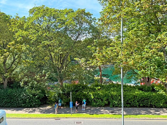 4 Bedroom Terraced House For Sale In Columbus Ravine, Scarborough, YO12